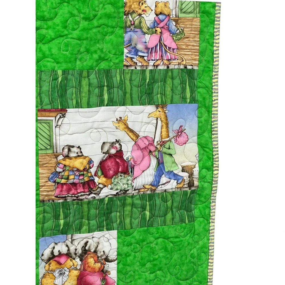 Noahs Ark Animal Quilt 40x42 Whimsical Nursery Lap Throw‎ Green Patch